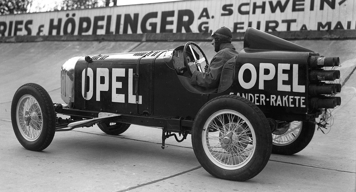 Opel-Rennstrecke: Der „Nudeltopf“ diente nicht nur als Rennstrecke, sondern auch als Test- und Einfahrgelände für das Opel-Werk im nahen Rüsselsheim. Foto: Opel