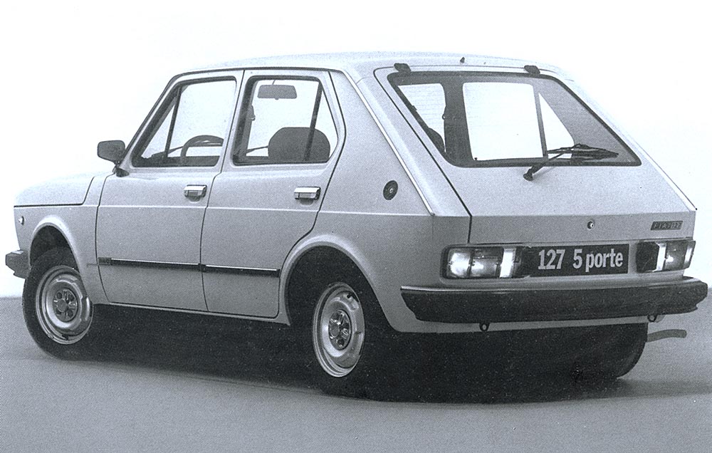Im April wird der fünftürige Fiat 127 C vorgestellt, abgeleitet vom bereits im Januar lancierten spanischen Seat 127.