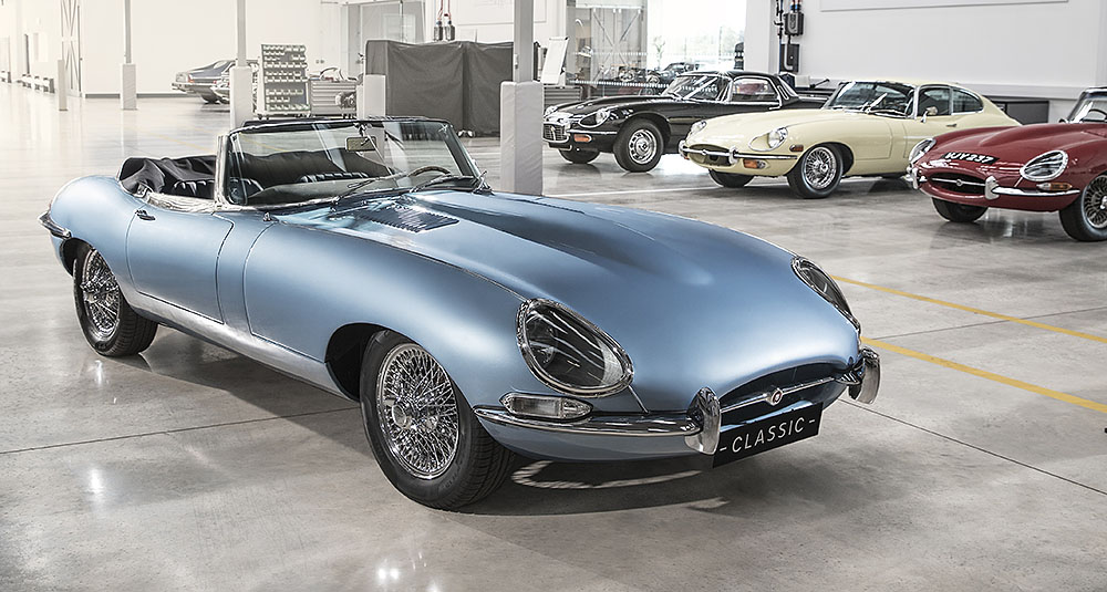 2017 baute Jaguar den E-Type auf Elektroantrieb um.