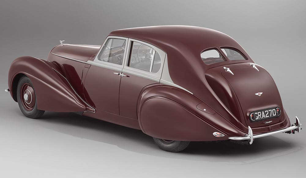 Der Corniche war als Autobahn-Express gedacht. In Brooklands erreichte er über 160 km/h.