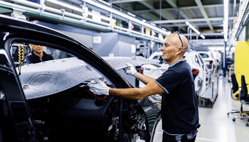 Mercedes-Benz GLA Produktion Werk Rastatt