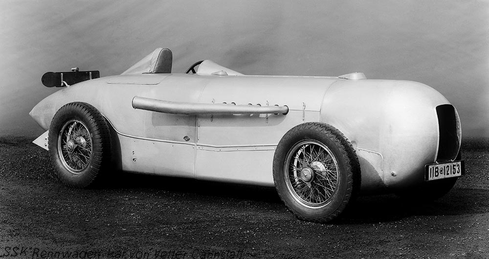 Beim legendären "Silber Pfeil" wurden die noch jungen Gesetze der Aerodynamik zu Grunde gelegt.