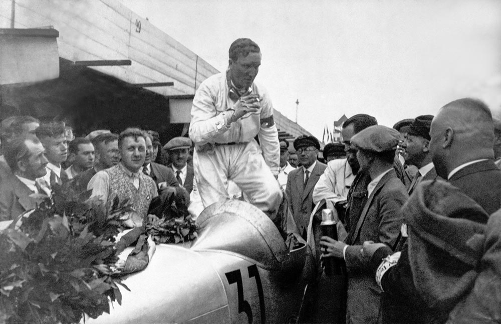 Der strahlende Sieger Manfred von Brauchitsch am 22. Mai 1932. 