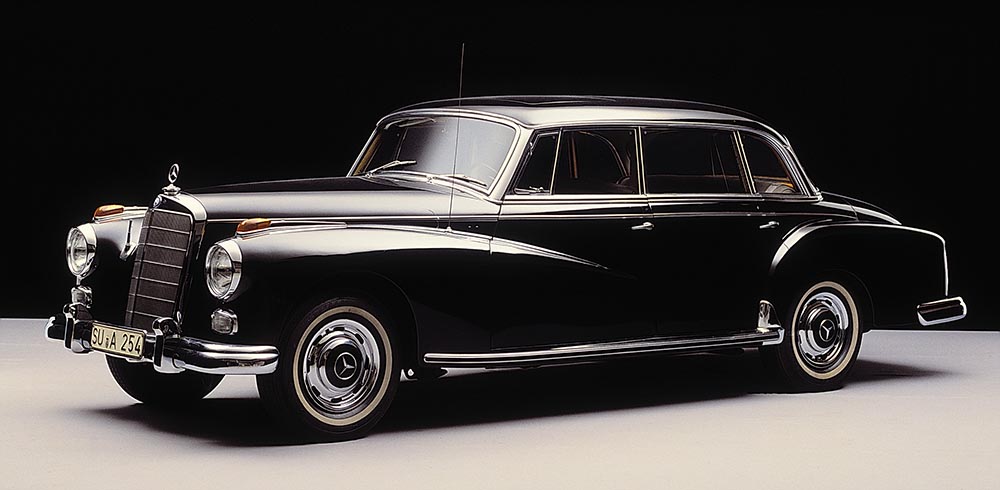 Der letzte Dienstwagen von Kanzler Adenauer war auch Mercedes 300d.