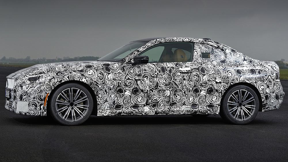 Dem zweitürigen 2er bleibt auch in Zukunft seine schöne und überzeugende Coupéform erhalten.