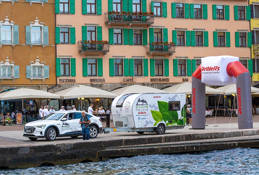 Der elektrisch angetriebene Coco beeinflusst die Fahrt nicht nur hinsichtlich der Reichweite, sondern auch durch ein neues Fahrgefühl und erhöhte Fahrsicherheit.