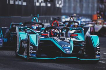 BROOKLYN STREET CIRCUIT, UNITED STATES OF AMERICA - JULY 14: Mitch Evans (NZL), Panasonic Jaguar Racing, Jaguar I-Type 3 during the New York City E-prix II at Brooklyn Street Circuit on July 14, 2019 in Brooklyn Street Circuit, United States of America. (Photo by Alastair Staley / LAT Images)