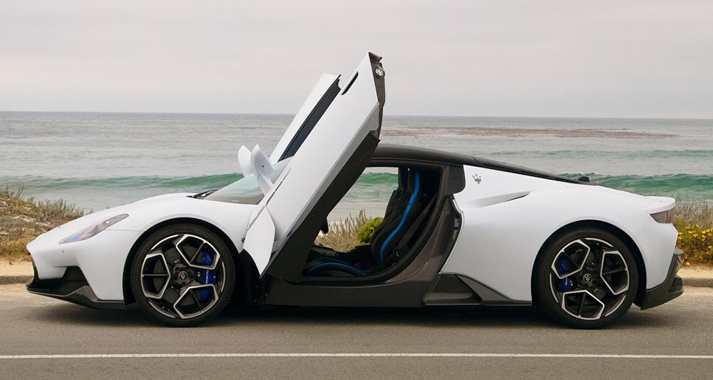 Maserati_MC20_Pebble_Beach_2021_5_1000-2