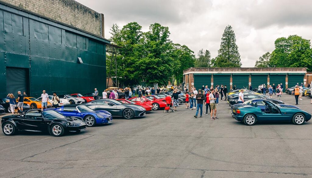 Heute ist die RAF-Basis in Bicester zwischen London und Birmingham der Nabel der britischen Oldtimer-Szene