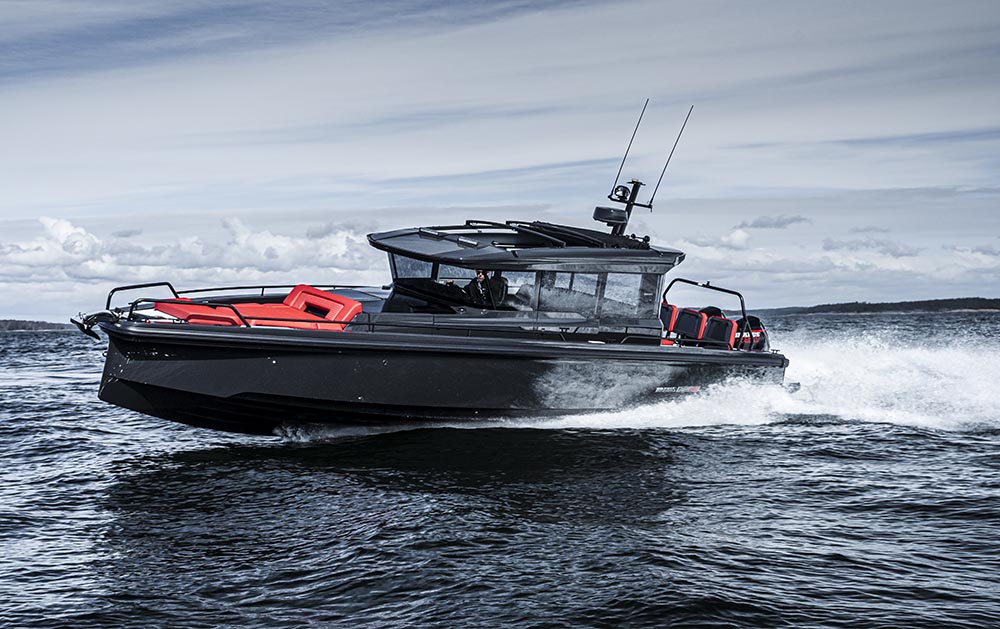 BRABUS Shadow 900 XC Black Ops.