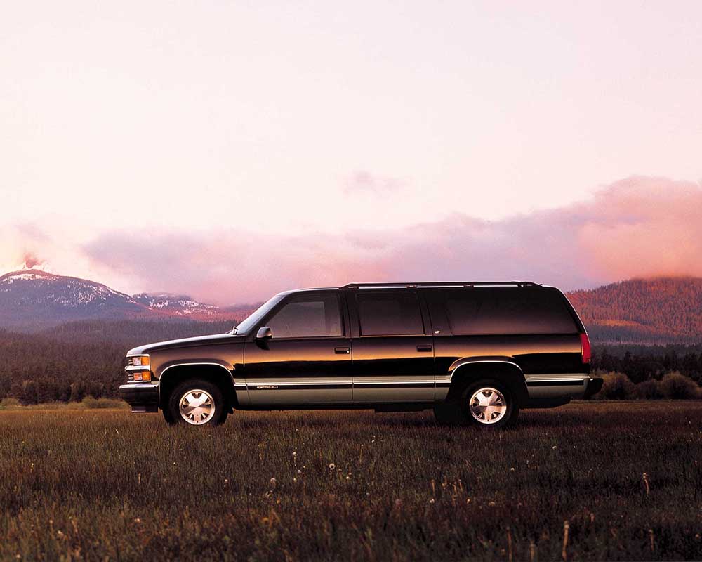Chevrolet Suburban 1998.