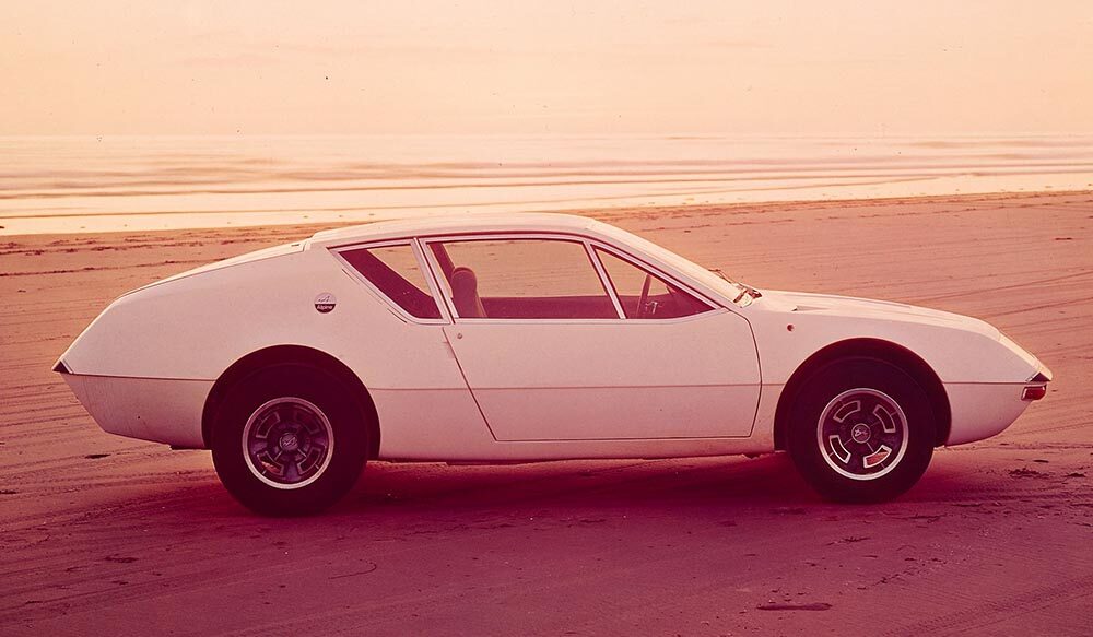 Auf dem Genfer Salon feiert die Alpine A 310 Weltpremiere Foto: Alpine