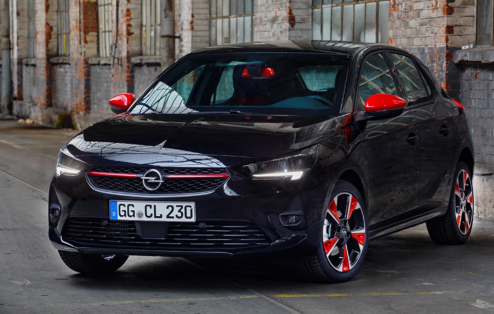 Der Opel Corsa ist in UK als Vauxhall Corsa zu haben.