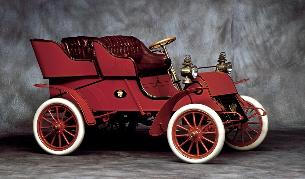 Das erste Cadillac-Modell vom Typ A wird im September 1902 eingeführt.