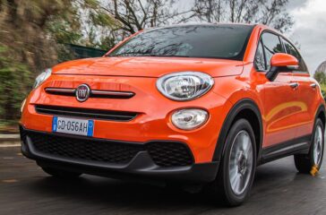 Zum Modelljahr 2022 strukturiert Fiat das Angebot des Kleinstwagens 500 und des SUV 500X neu