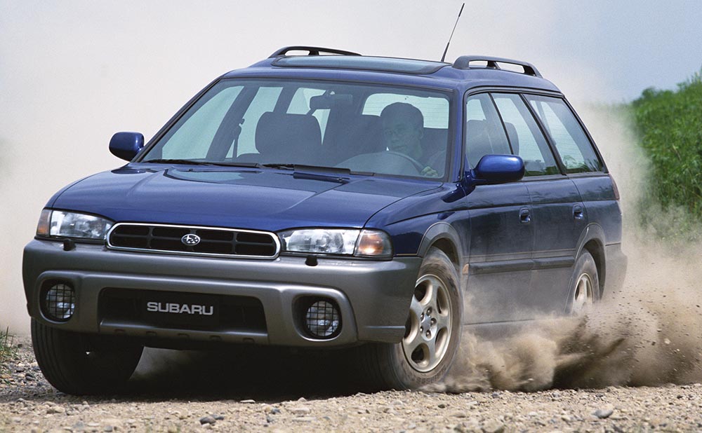 Der Subaru Outback ist ein Legacy Kombi, der mit zahlreichen Offroad-Attributen ausstaffiert wurde.