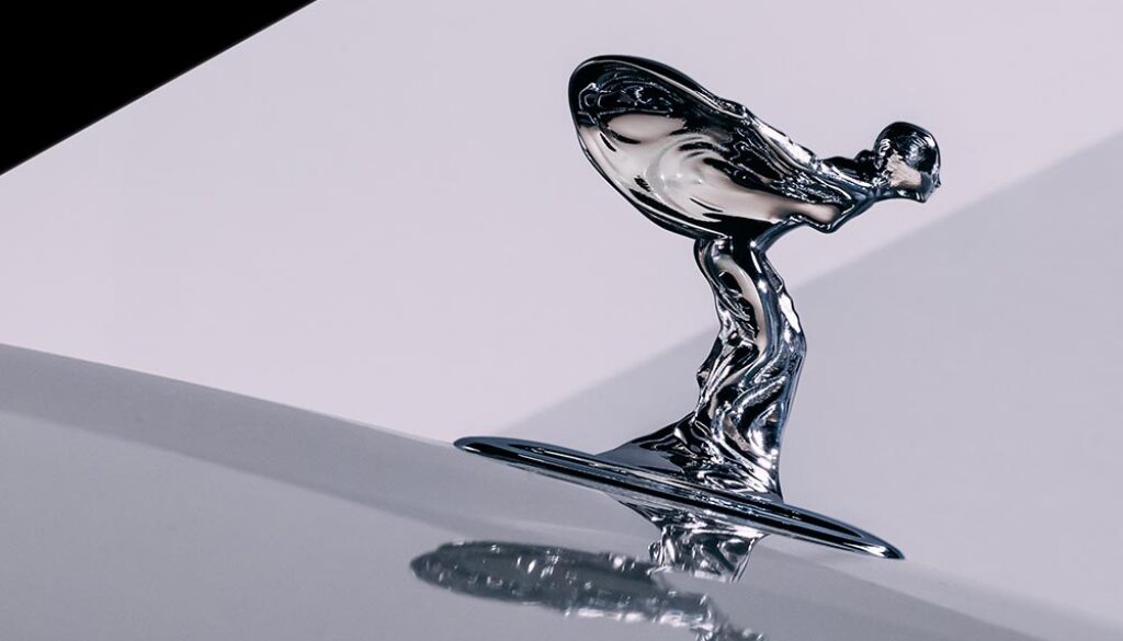 Die neue Rolls-Royce-Kühlerfigur ist windschnittiger gestaltet