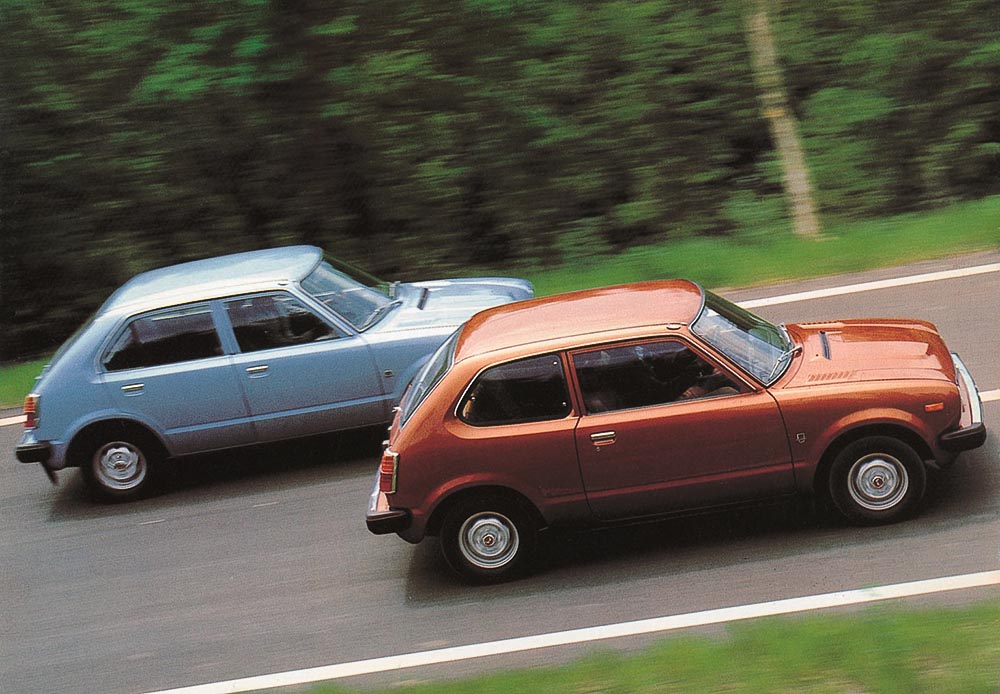 Der wahlweise auch mit Mini-Ladeluke und „Hondamatic“-Getriebeautomatik ausgestattete knuffige Japaner eroberte zuerst die Herzen der weltoffenen Kalifornier. 