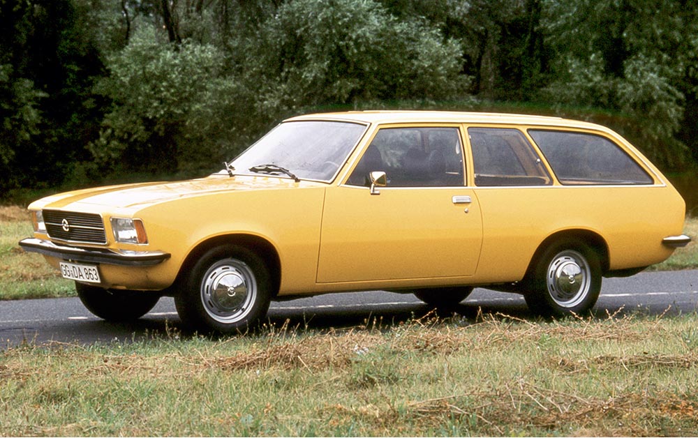 Den Opel Record II gab es auch als Kombi (Caravan).