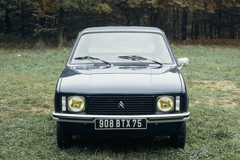 1977 startete der Citroen LN in Deutschland, im Zuge eines Facelifts mit neuen Vierzylindermotoren mutierte der Citroen LN im November 1978 zum Citroen LNA.