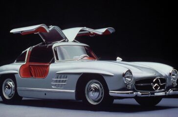 Erfolgstyp: Fast die gesamte Produktion des Mercedes-Benz 300 SL Coupé (W 198) wird in die USA verkauft. Successful model: Virtually all of the Mercedes-Benz 300 SL coupes (W 198) ever produced were sold in the USA.