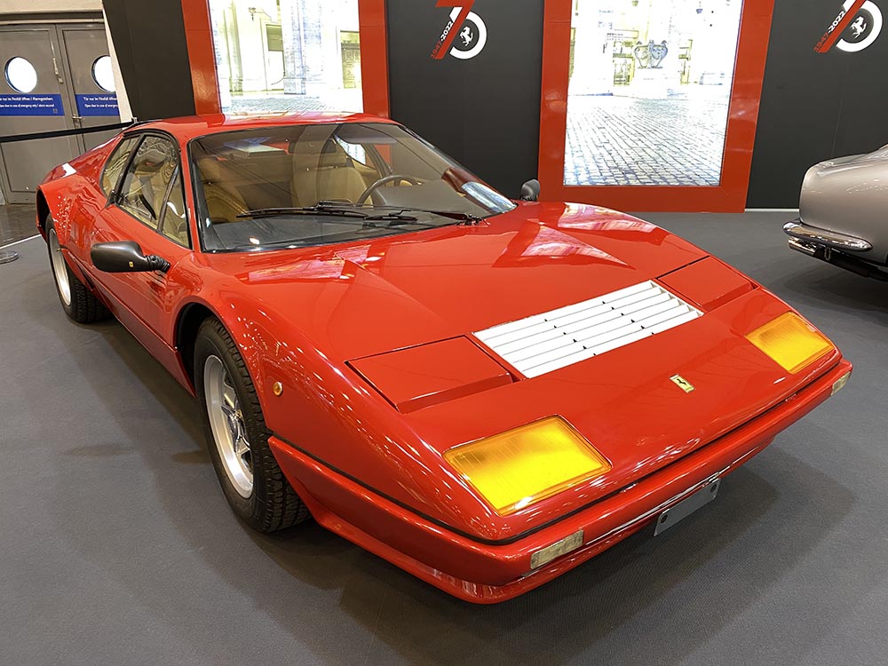 Der 512 wurder Mitte der 70er-Jahre das neue Spitzenmodell der Italiener.