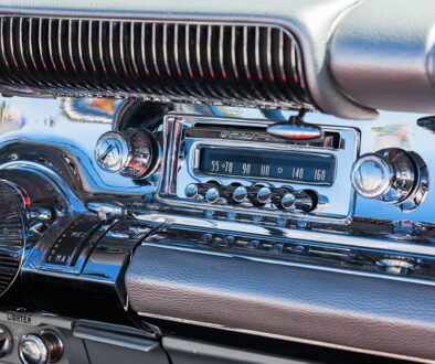 CarCar radio into the dashboard which is chromed radio into the dashboard which is chromed