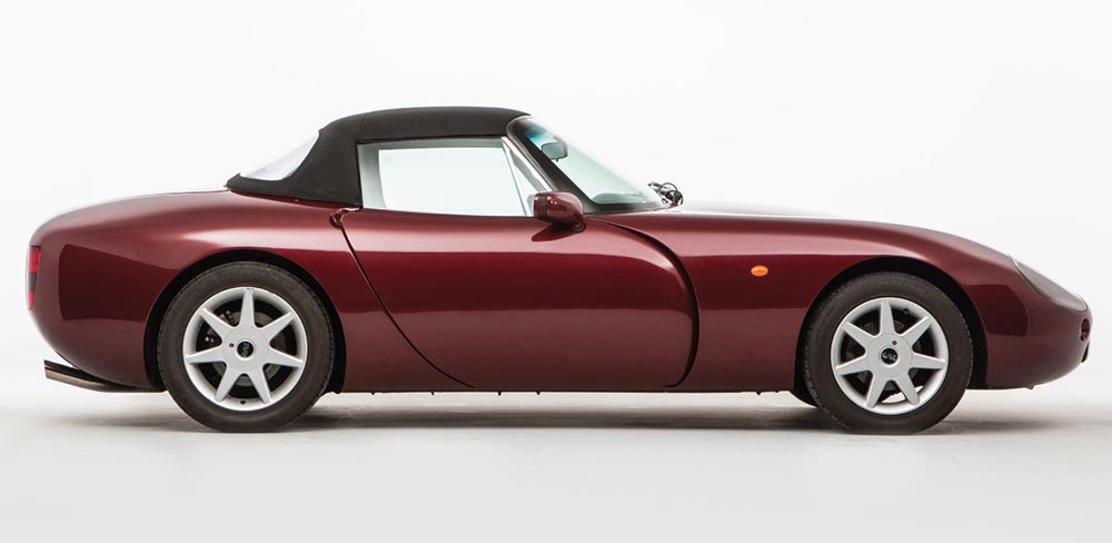 Vom TVR Griffith wurden bis 2002 in verschiedenen Ausführungen rund 2600 Exemplare gebaut.