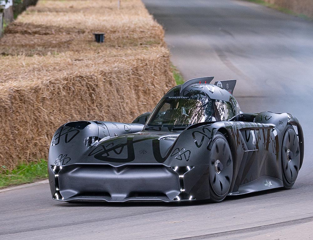 Auf dem Bergkurs in Goodwood fuhr der McMurty Spéirling eine neue Bestzeit.