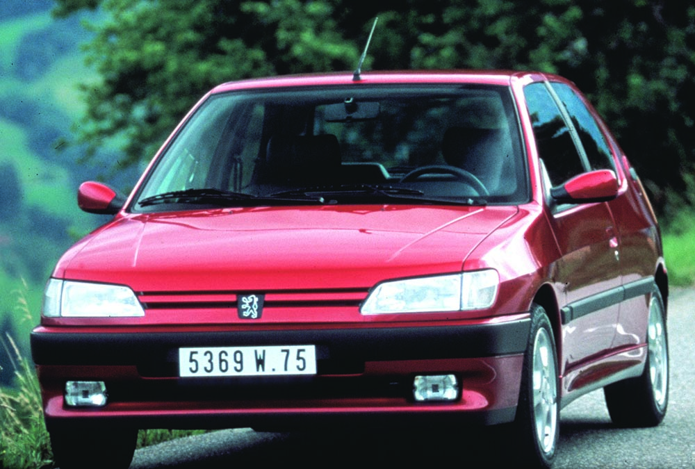 Auf dem Genfer Salon 1993 feiert der Peugeot 306 Weltpremiere.