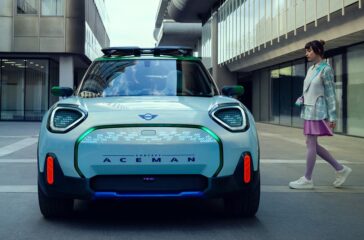 Der Aceman deutet auf ein kleines E-SUV von Mini hin