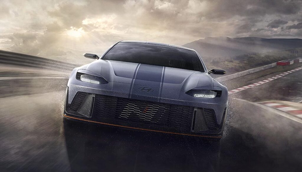 Wie leistungsstark der für das nächste Jahr geplante Ioniq 5 N ausfallen wird, zeigt Hyundai mit dem Konzept-Stromer RN22e