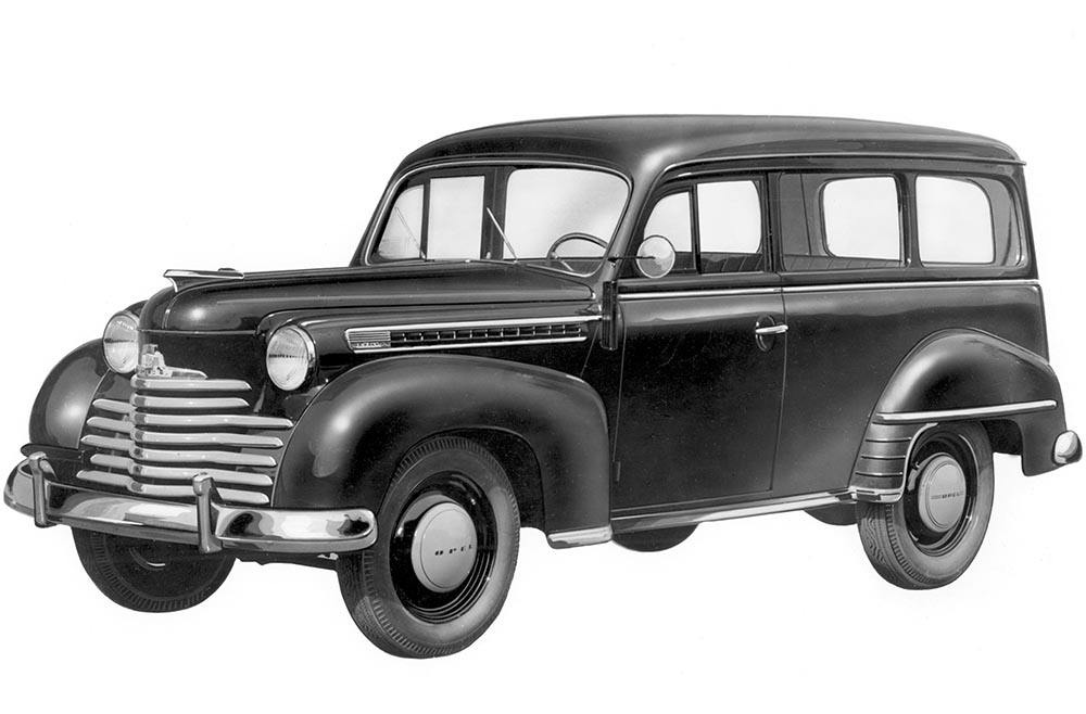 Opel Olympia Kombi aus dem Jahr 1950.