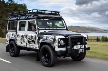 Vom Defender Works V8 Trophy hat Land Rover Classic nun eine zweite Auflage angekündigt, die ebenfalls auf 25 Exemplare limitert wird