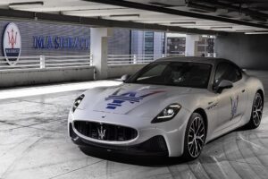 01_Maserati_GranTurismo_Family_Fleet_1000