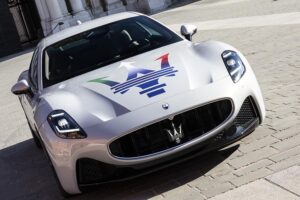 09_Maserati_GranTurismo_Family_Fleet_1000