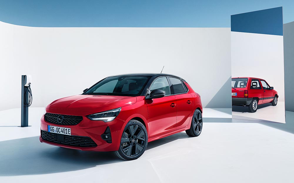 Opel feiert 2022 das 40-Jahre-Jubiläum des Corsa mit einem auf 1.982 Einheiten limitierten Sondermodell.