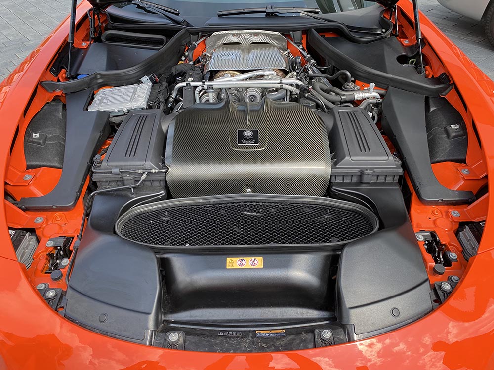 Der Achtzylinder des Mercedes-AMG GT Black Series leistet 537 kW/730 PS.