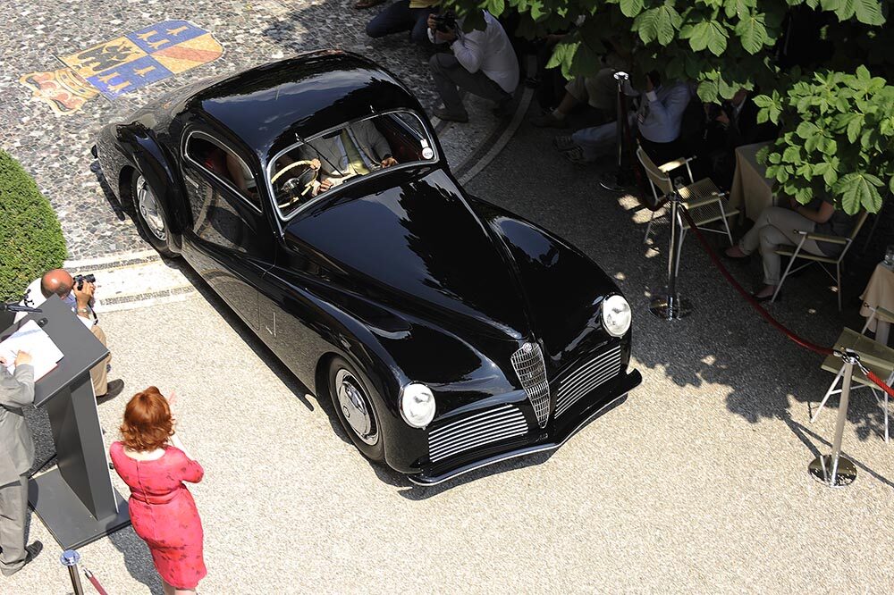 Als ein Meilenstein des Autodesigns gilt der Alfa Romeo 6C 2500SS von Bertone
