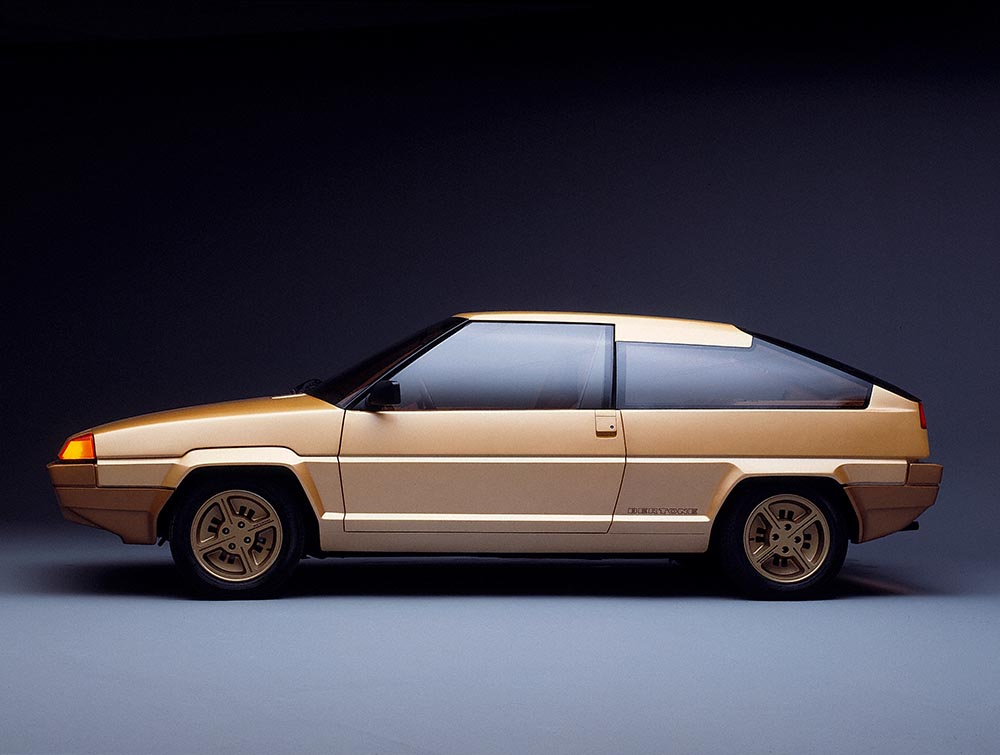 1979 wurde von Bertone der Volvo Tundra vorgestellt. Der gewagte Entwurf ging sogar in Serie, allerdings als Citroen BX.