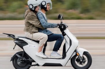 Als erstes von mindestens zehn bis 2025 geplanten Elektro-Zweirädern präsentiert Honda in Mailand den EM1 e, ein Elektro-Moped