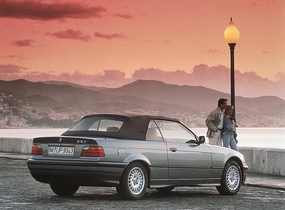 1993 hat BMW die 3er-Generation E36 als Cabriolet vorgestellt