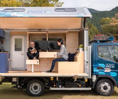 Ein mobiler Arbeitsplatz inmitten der Natur der FUSO NOMADProA fit-for-purpose workplace-on-wheels in the heart of nature: the FUSO NOMADPro