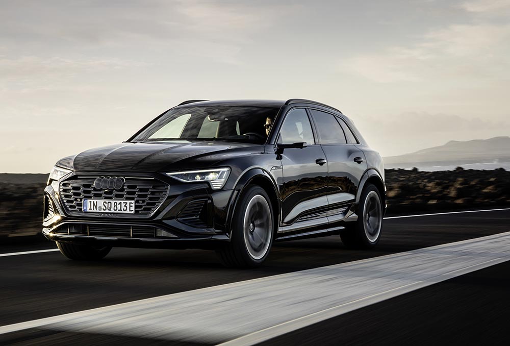 Mit dem neuen Flaggschiff läutet die noble VW-Tochter die nächste Etappe des langen Weges zum E-Auto ein.