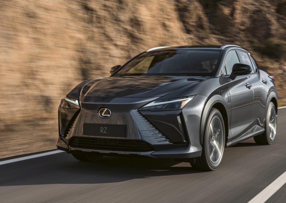 Mit dem RZ 450e erweitert Lexus sein Angebot rein elektrisch angetriebener Modelle. 
