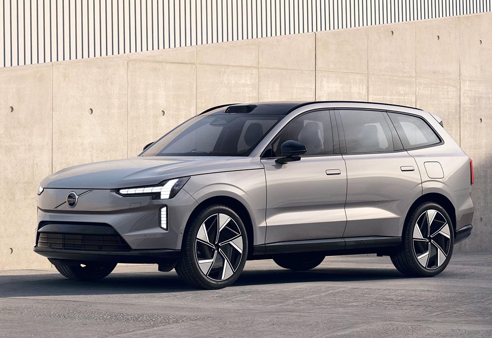 Volvo EX90 heißt der elektrische Nachfolger des XC90. Kunden in Deutschland werden sich wohl mit seiner Auslieferung bis 2024 gedulden müssen.