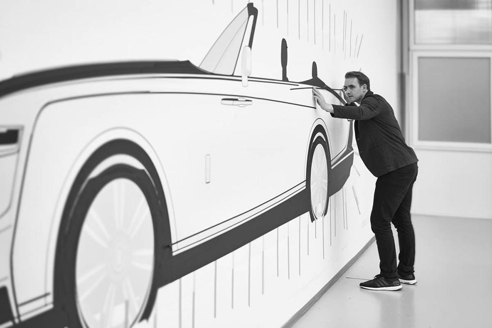 Der Designer Alex Innes ist bei Rolls Royce für die exklusiven Einzelanfertiungen zuständig.