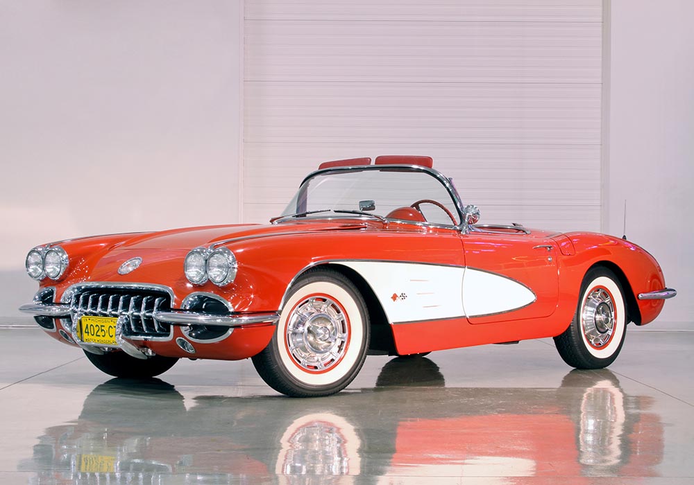 Während ihrer Produktionszeit wird die Corvette (C1) mit einem breiten Motorenportfolio ausgerüstet.