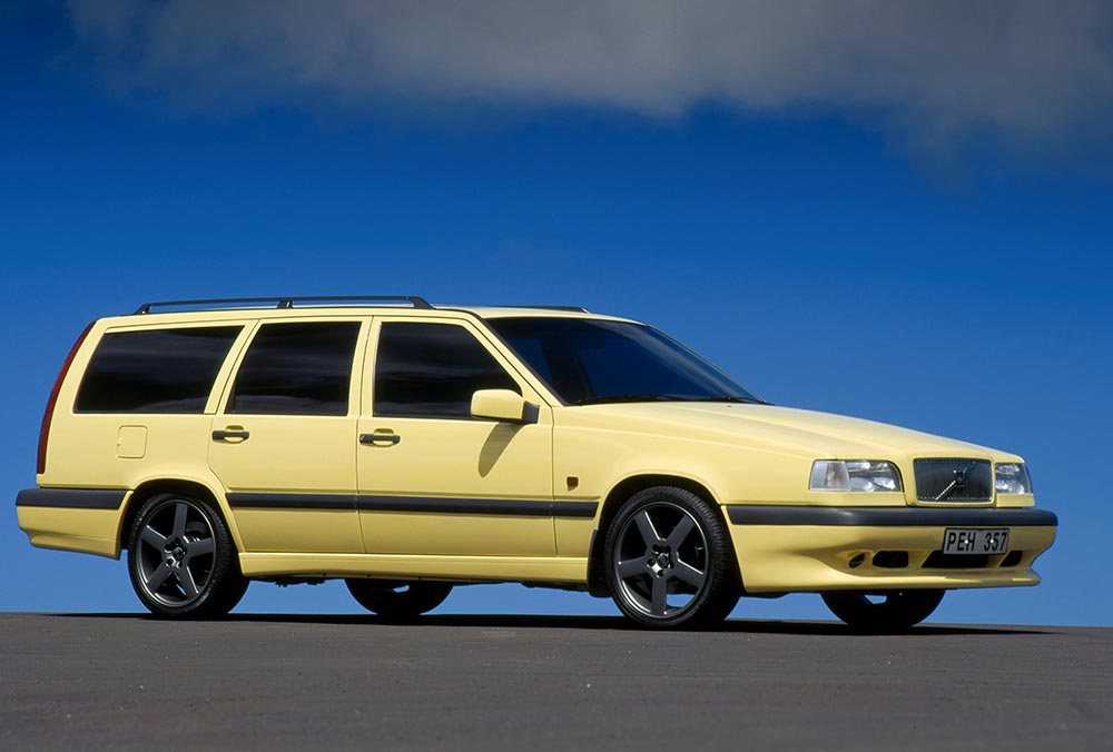 Zuteilungsreife Kaufverträge wurden im Kleinanzeigenmarkt mit Aufschlag angeboten, vor allem wenn es sich um einen der heiß begehrten signalgelben T5-R Turbos handelte, von Fans „T-yellow“ oder auf Schwedisch „T-Gul“ genannt.