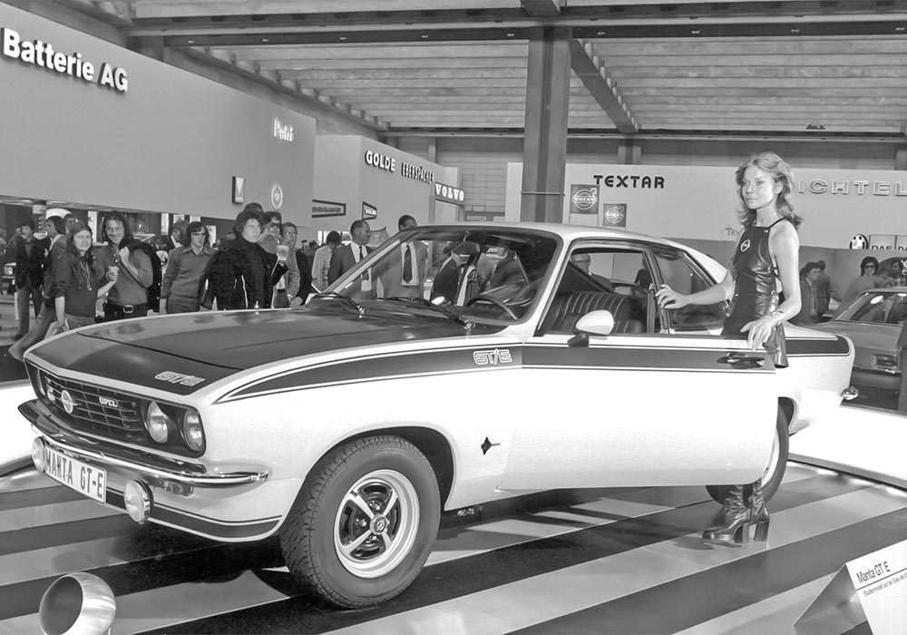 Eine Attraktion der IAA 1973 in Frankfurt ist im September das neue Topmodell des seit drei Jahren gebauten Sportcoupés Manta.